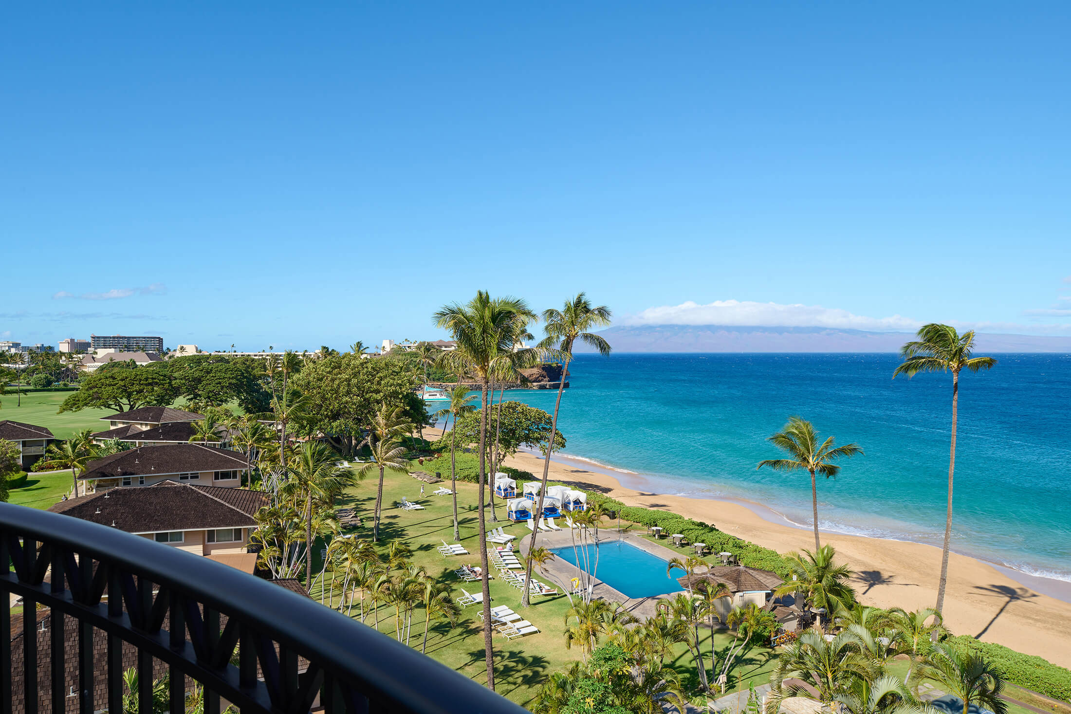 Luxury Beachfront Lodging In Lahaina | Royal Lahaina Resort