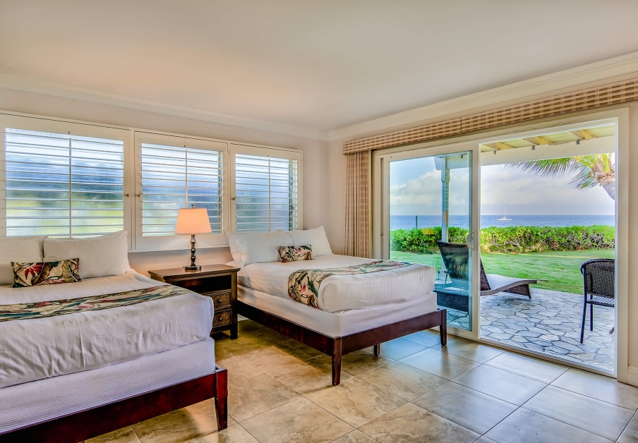 Deluxe Oceanfront Bungalow Room Doubles Royal Lahaina