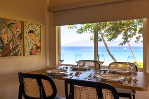 Oceanfront Bungalow dining room